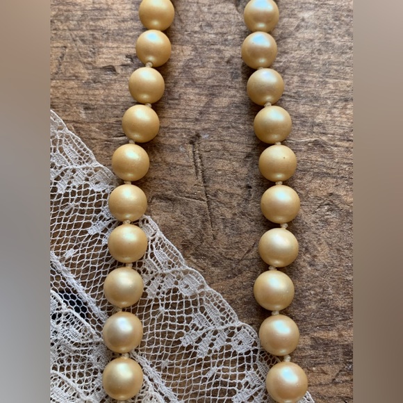 Vintage Estate Peach Faux Pearl Collar Choker Necklace Box Clasp Bridal Wedding - Picture 3 of 8